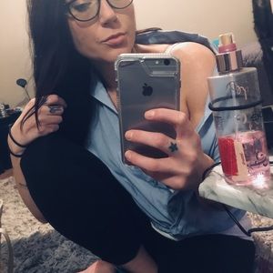 Meet your Posher, Amelia